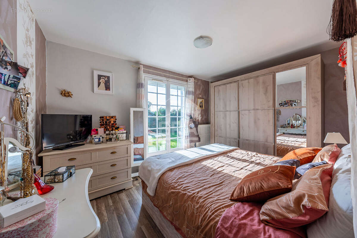 Maison à BALLANCOURT-SUR-ESSONNE