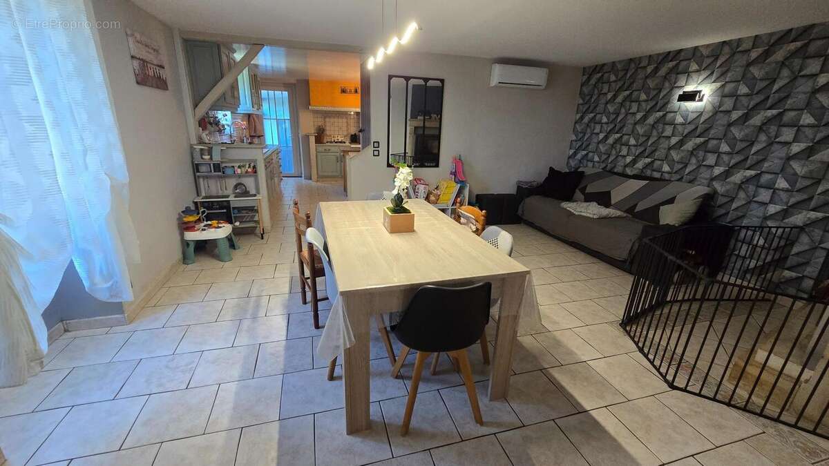 Maison 120 m² à Moussac  - photo 7