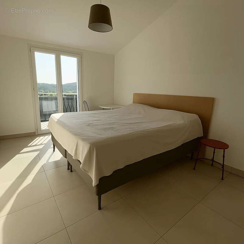 Appartement à VALBONNE