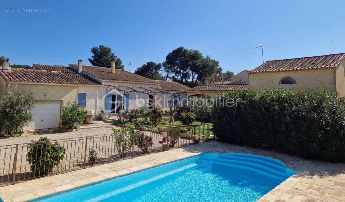 Maison à PELISSANNE