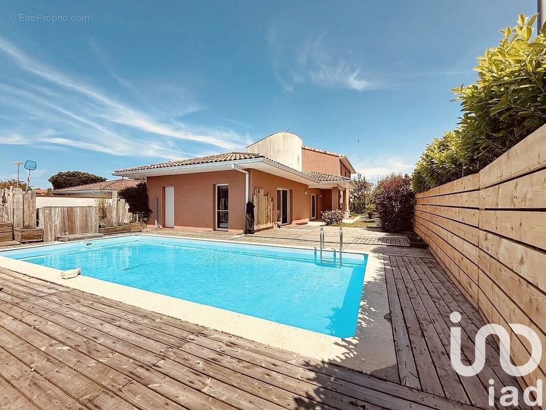 Photo 1 - Maison à MONDONVILLE