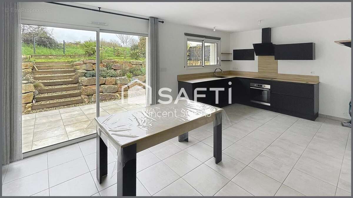 Photo 5 - Maison à BEAULIEU-SOUS-LA-ROCHE