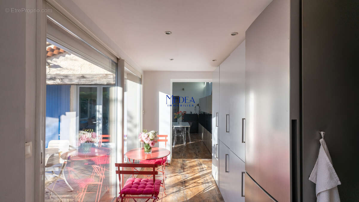 Maison 70 m² à Marseille-10e  - photo 3