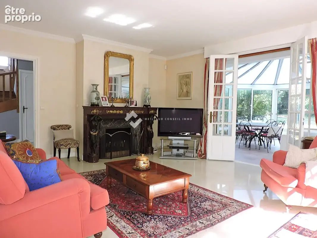 Maison 7 pièces 198 m² à vendre à Champs-Sur-Marne (77420) - photo 3