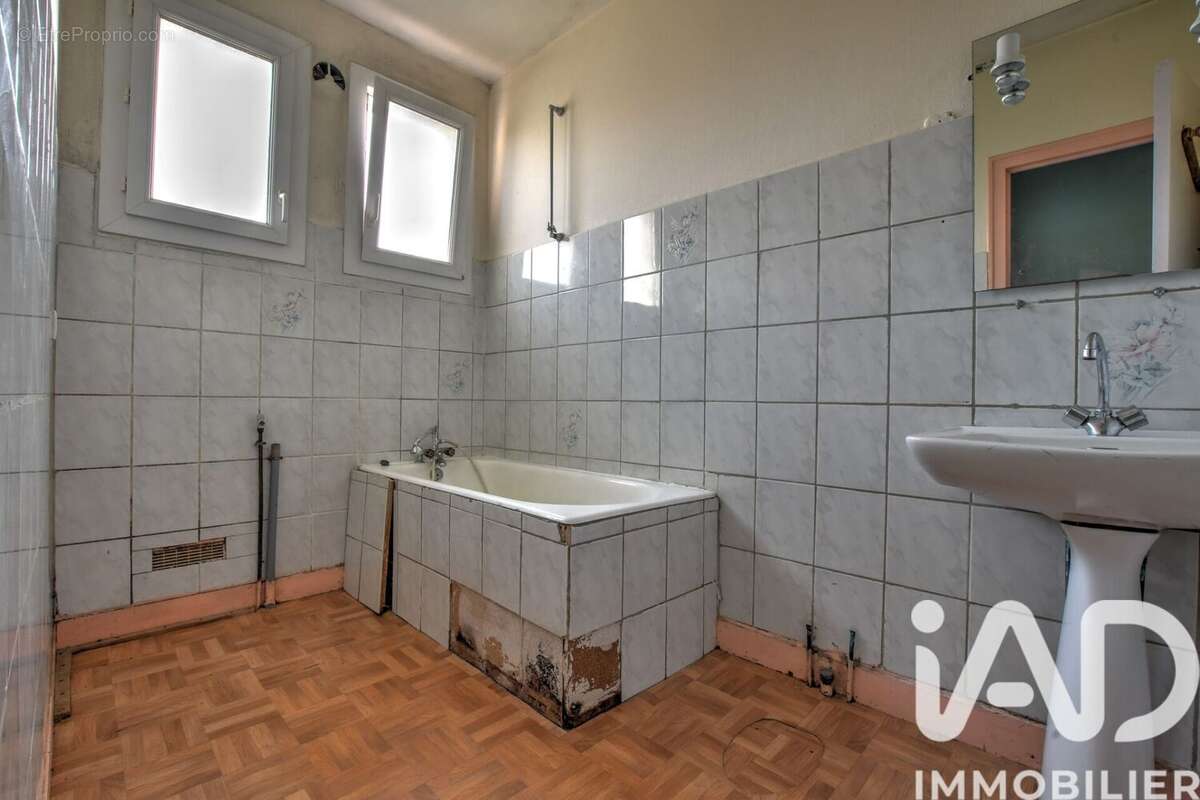 Photo 8 - Maison à LINARDS