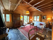 Maison à LES ALLUES