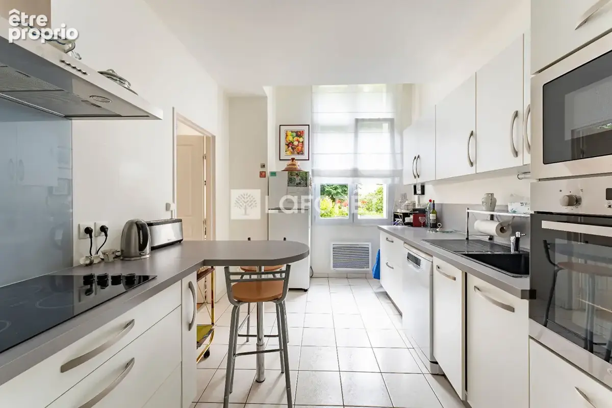 Appartement 111.41 m² en rez de jardin hyper centre de Douai - CLOS DES MINIMES - photo 7