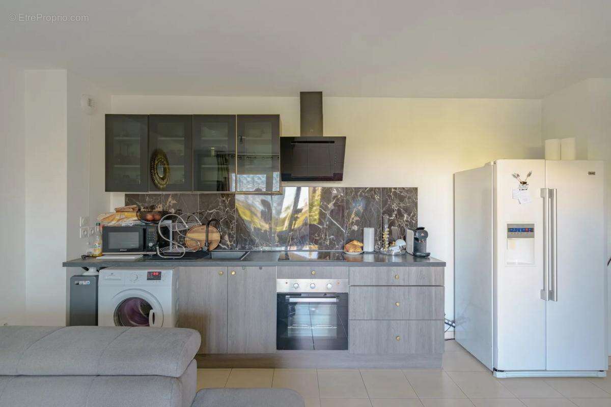 Appartement à MARSEILLE-13E