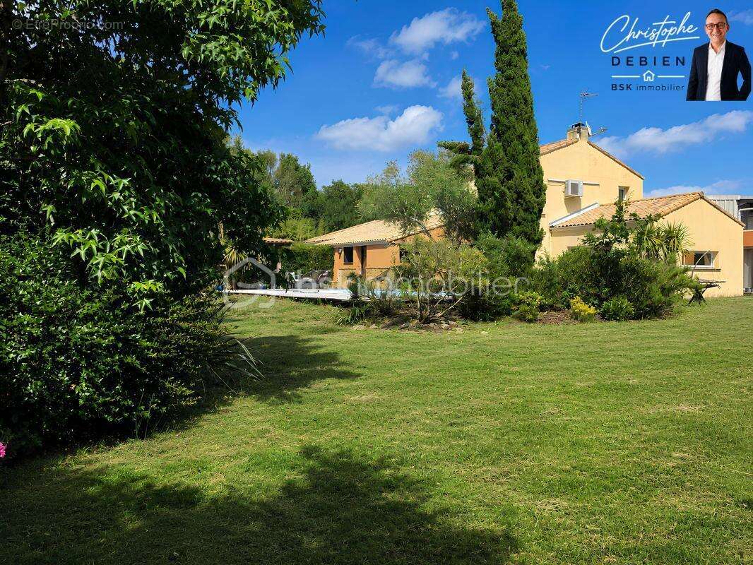 Couëron / atlantis – un écrin de verdure - propriété familiale de 246 m², 5 chambres, piscine, pool-house, terrain 3 319 m² - photo 23