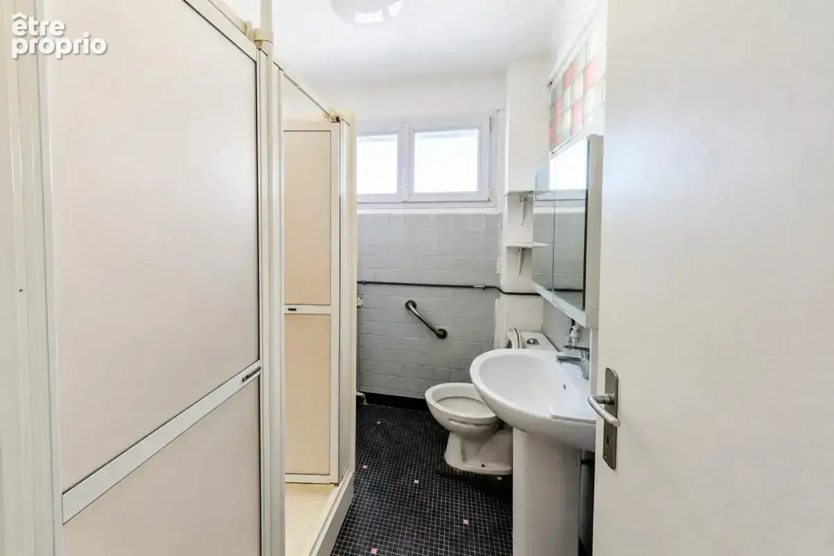 Maison de 9 pièces de 200 m² situé à Le Blanc-Mesnil - photo 10