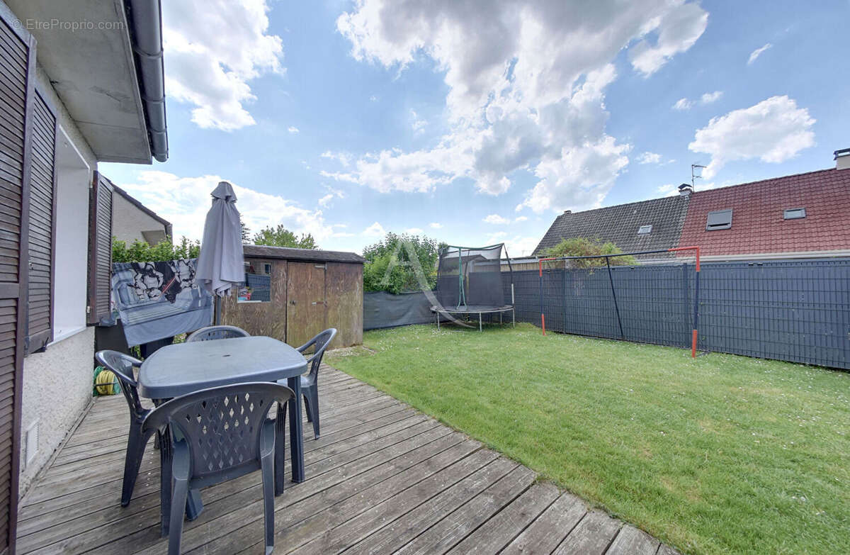 Maison à OZOIR-LA-FERRIERE