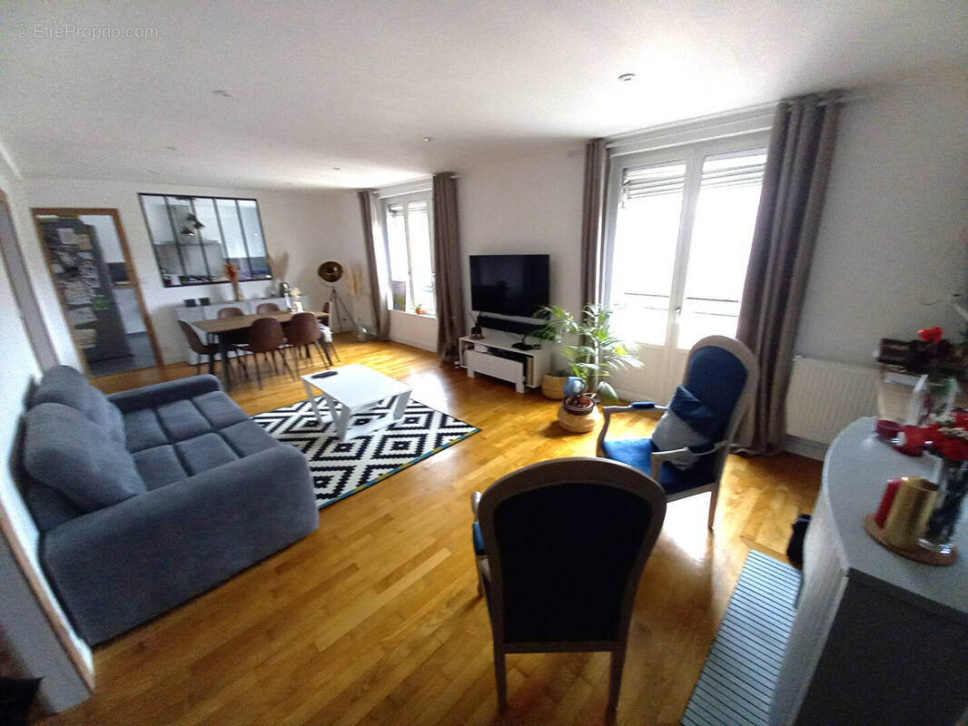 Appartement à FOUGERES