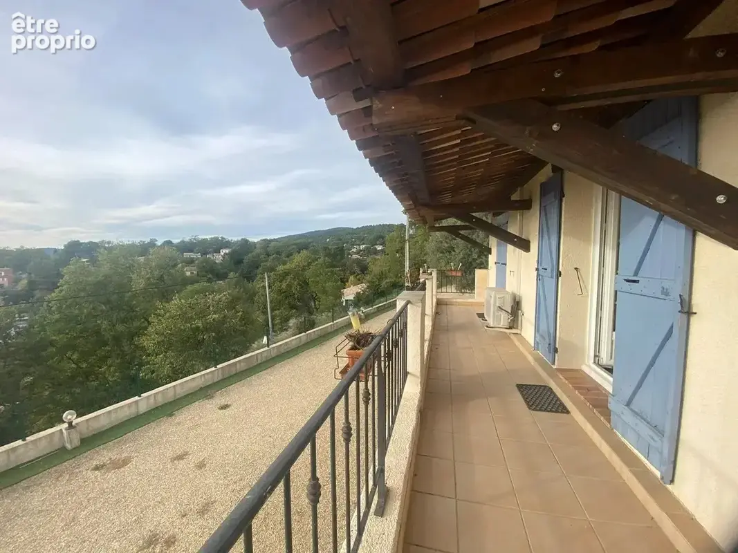 Draguignan : Maison 160 m2 , terrain 2.600 m2 - photo 4