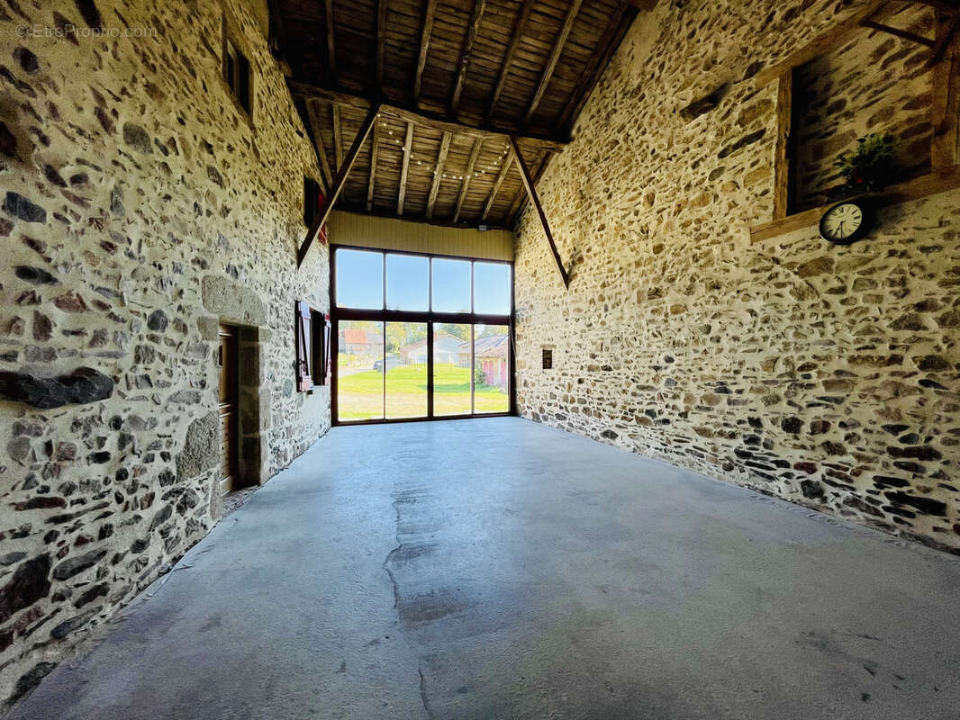 Maison à SAINT-CHRISTOPHE