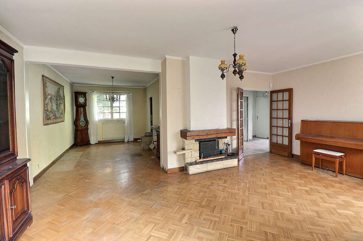 Maison à MAREIL-MARLY