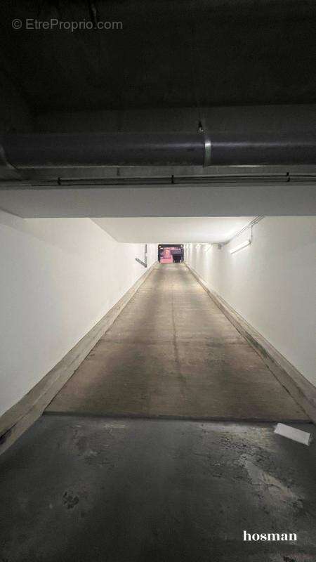 Parking à PARIS-19E