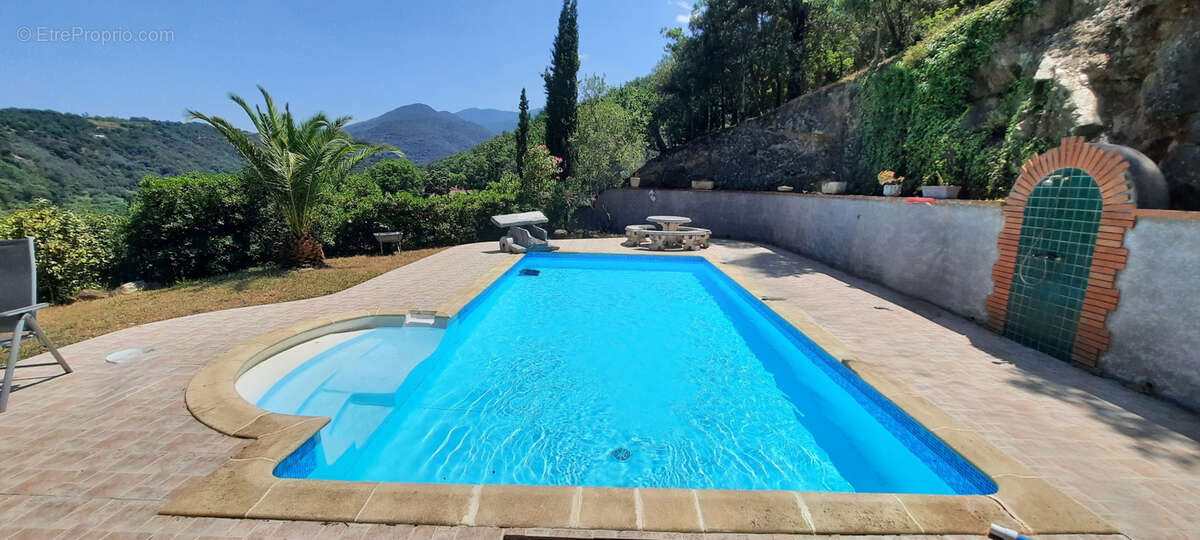 Maison indépendante de plain-pied, calme,  nature, vue dégagée, piscine, garage - photo 13