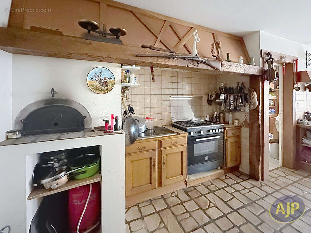 Maison à FLEAC-SUR-SEUGNE