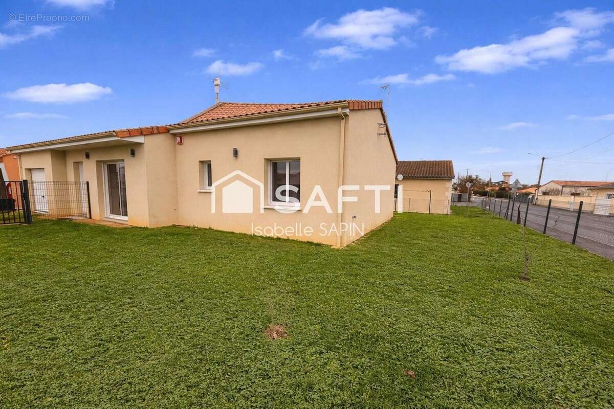 Photo 2 - Maison à NEUVILLE-DE-POITOU