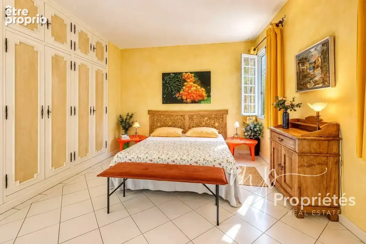 À VENDRE Rayol Canadel sur mer – Appartement de charme au dernier étage – Vue mer – Plage et village à pied. - photo 13
