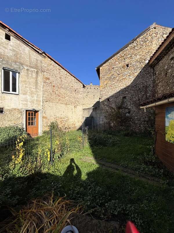 Maison à LE MAS-D'AZIL