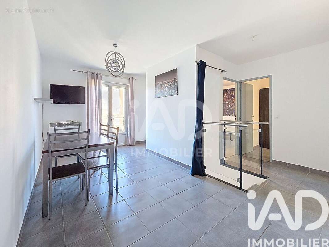 Photo 3 - Appartement à SAINT-ESTEVE