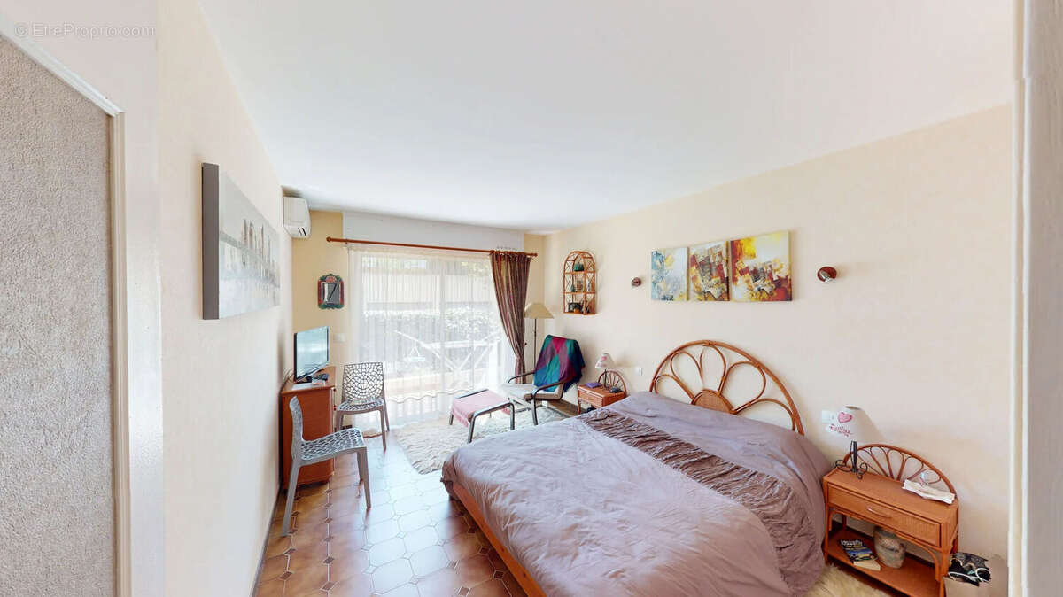 Appartement à FREJUS