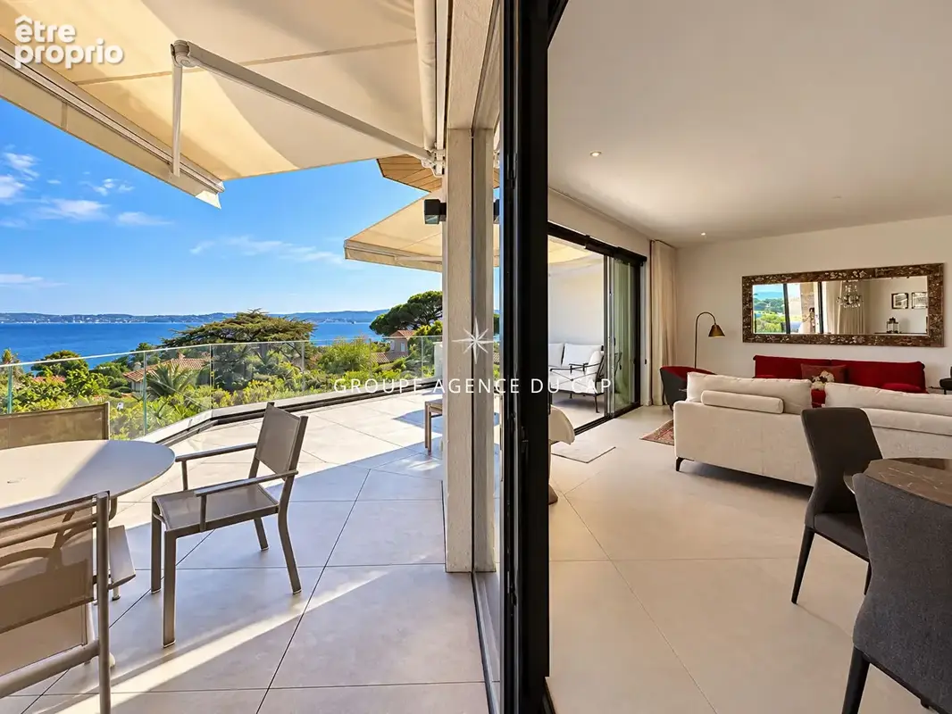 Appartement en dernier étage vue mer panoramique proche du centre de sainte maxime - photo 6