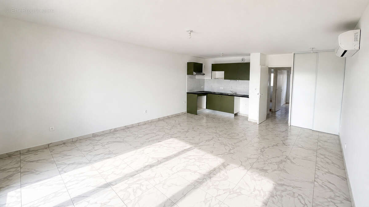 Appartement à AUZEVILLE-TOLOSANE