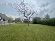 Terrain à THORIGNY-SUR-MARNE