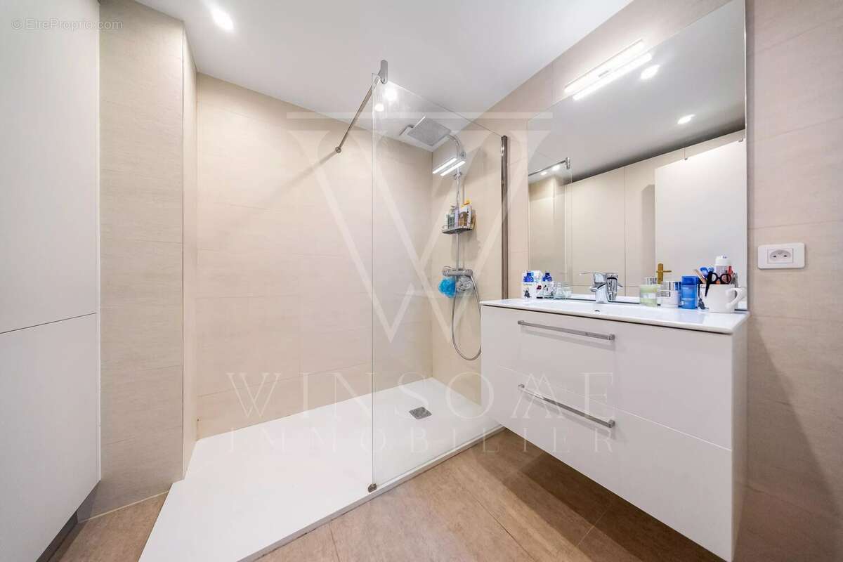 Appartement à MOUGINS
