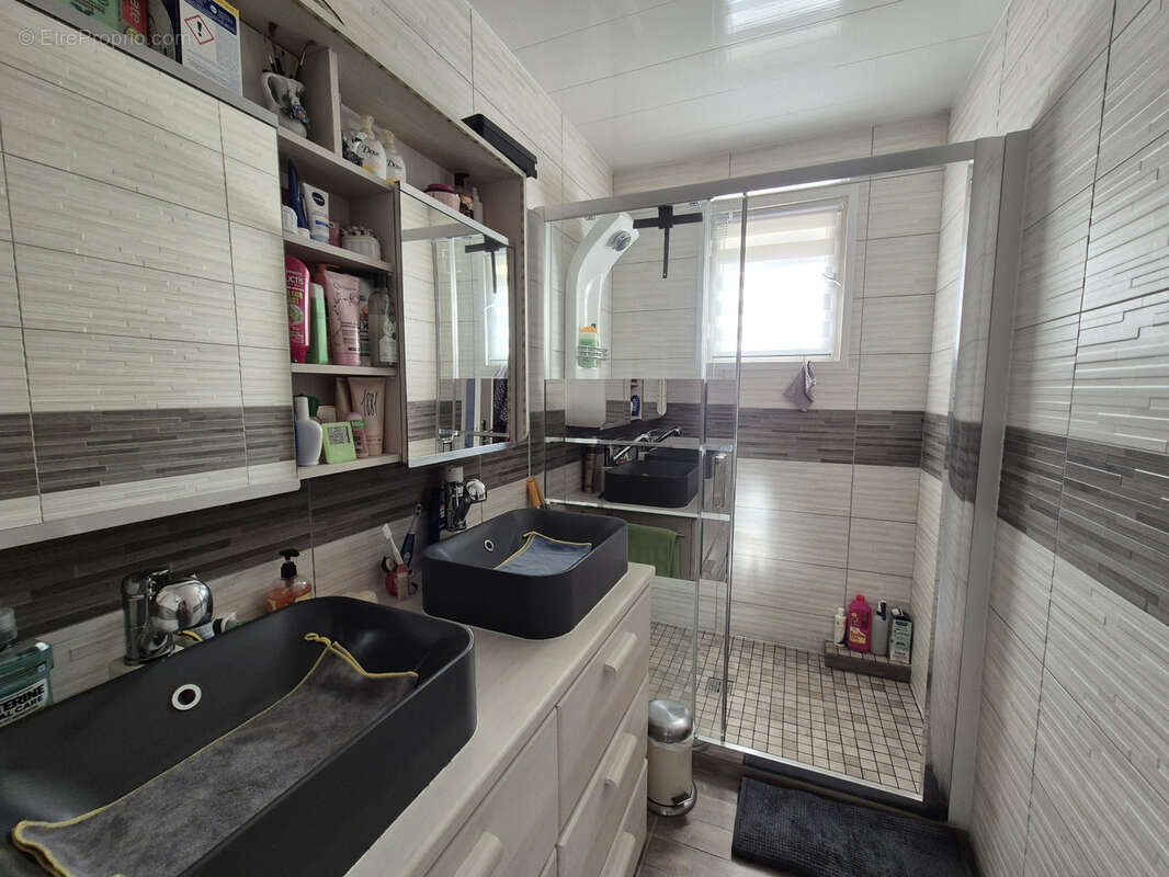 Maison à VEYRE-MONTON