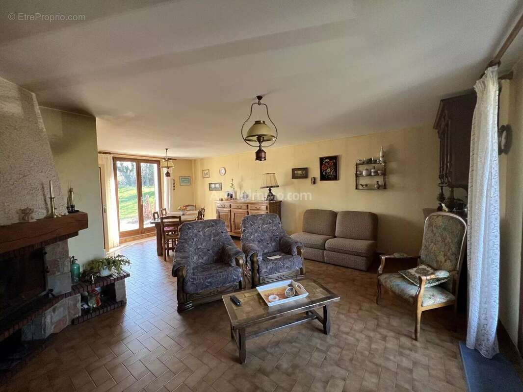 Maison à SAULIEU