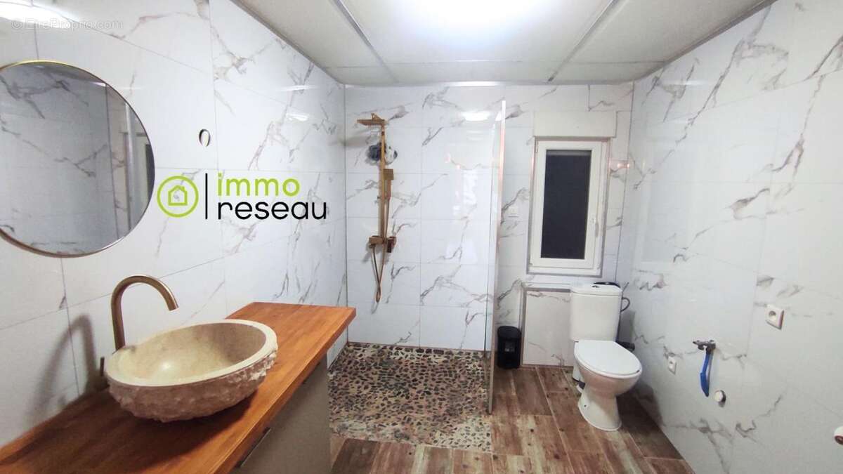 Maison 135 m² à Saint-Sebastien-De-Raids  - photo 8