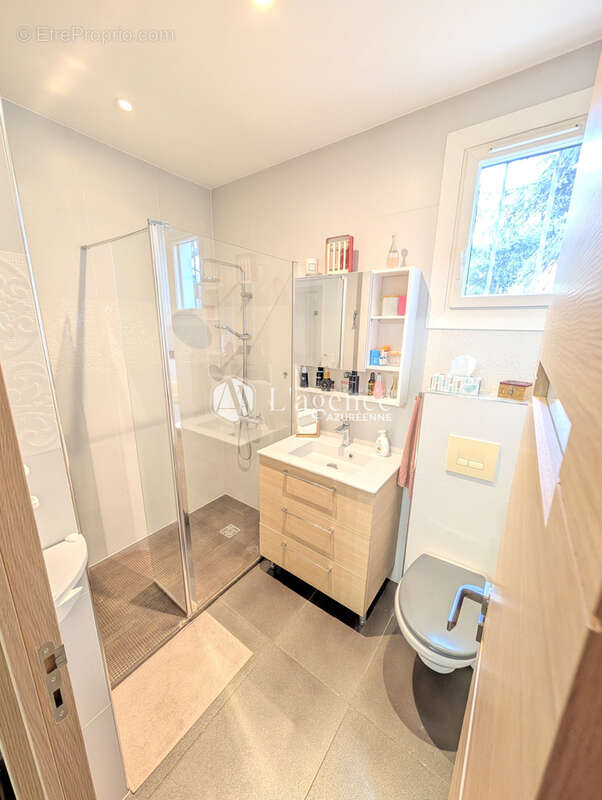 Appartement rez-de-chaussée - Cros-de-Cagnes - photo 7