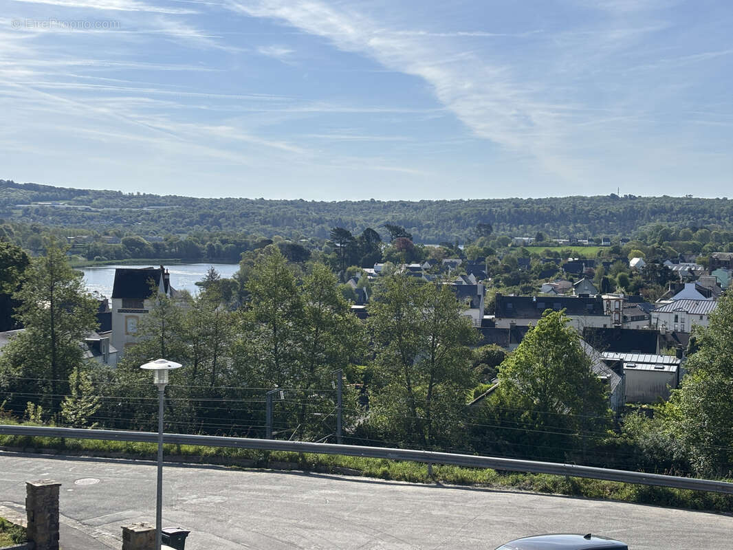 Maison à LE RELECQ-KERHUON