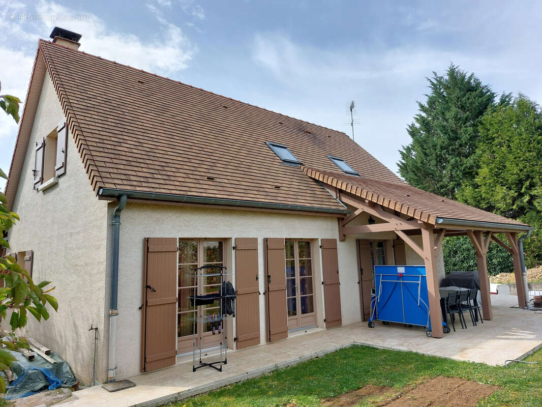 Maison à MAGNY-LES-VILLERS
