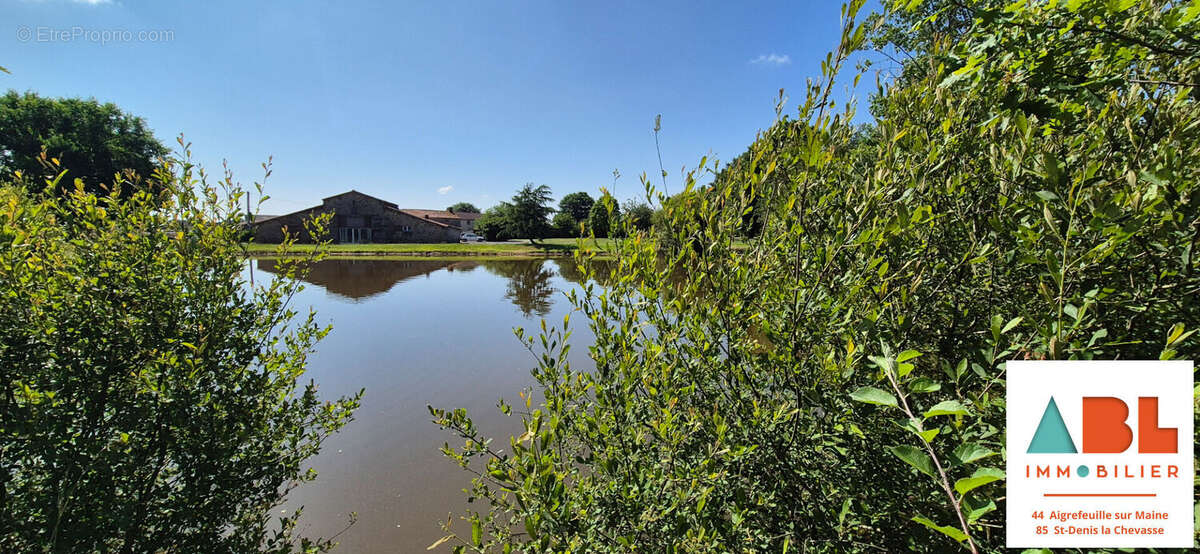 Maison à LES BROUZILS