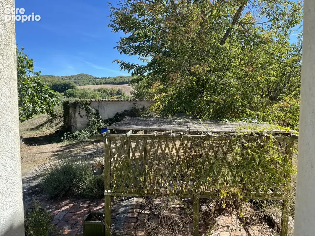 Propriete renovee avec plus de 25 hectares - photo 6