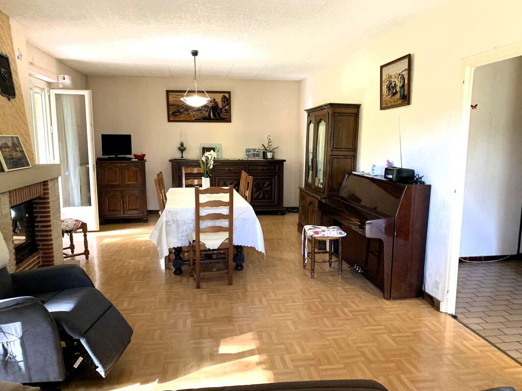 Maison 125 m² à Larche  - photo 182