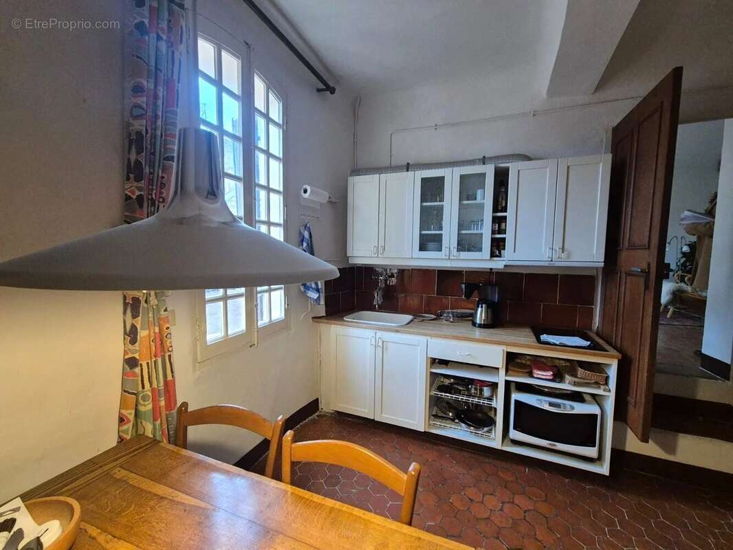 Appartement à COTIGNAC