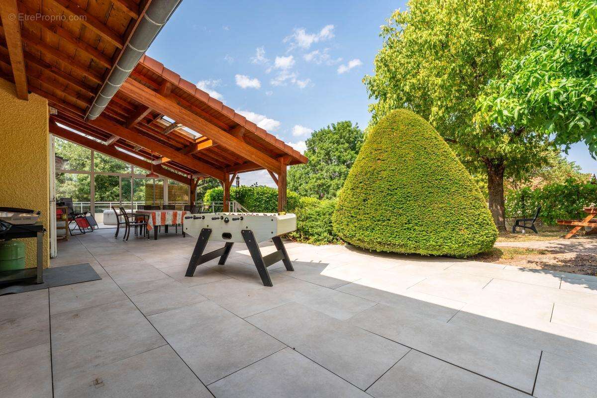 Maison à PONTCHARRA-SUR-TURDINE