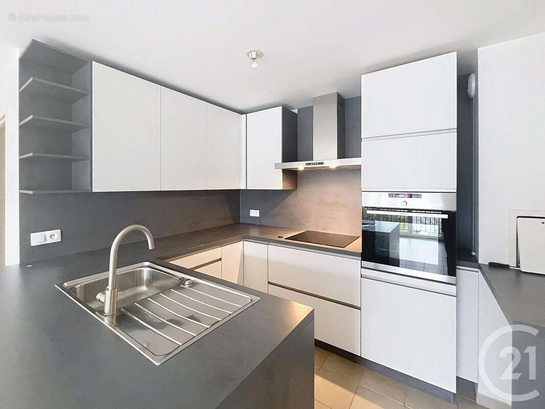 Appartement à BRIE-COMTE-ROBERT