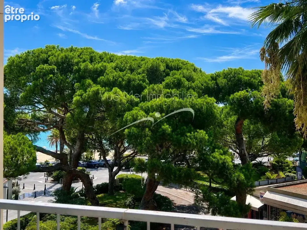 Appartement à LE LAVANDOU