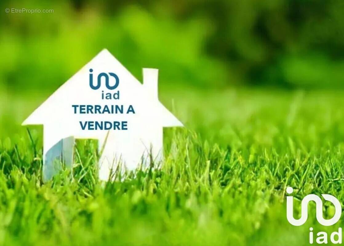 Photo 1 - Terrain à MELESSE