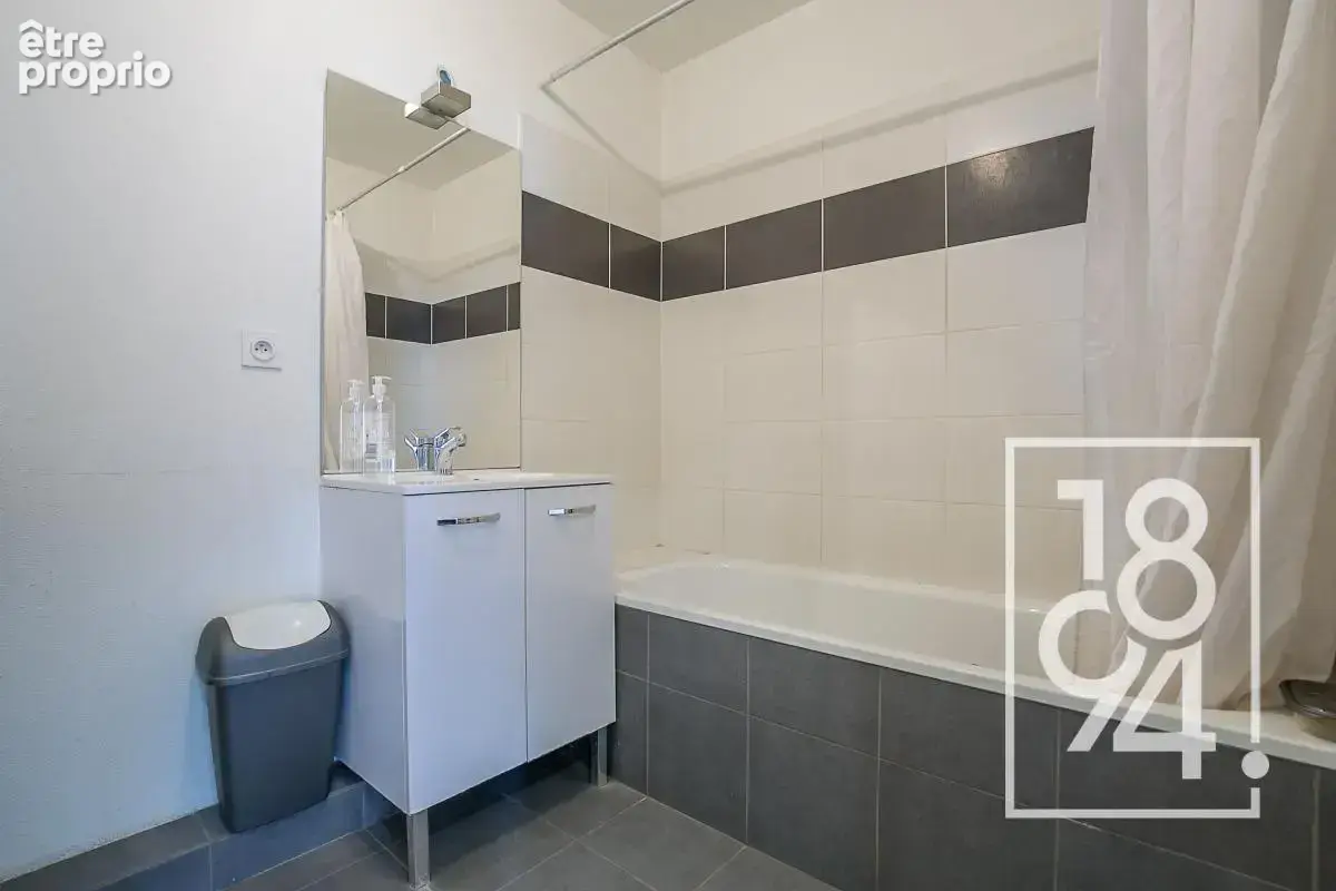 À Vendre I Marseille 13015 I Appartement T3 Loué I Investissement I 66,40 m2 - photo 8