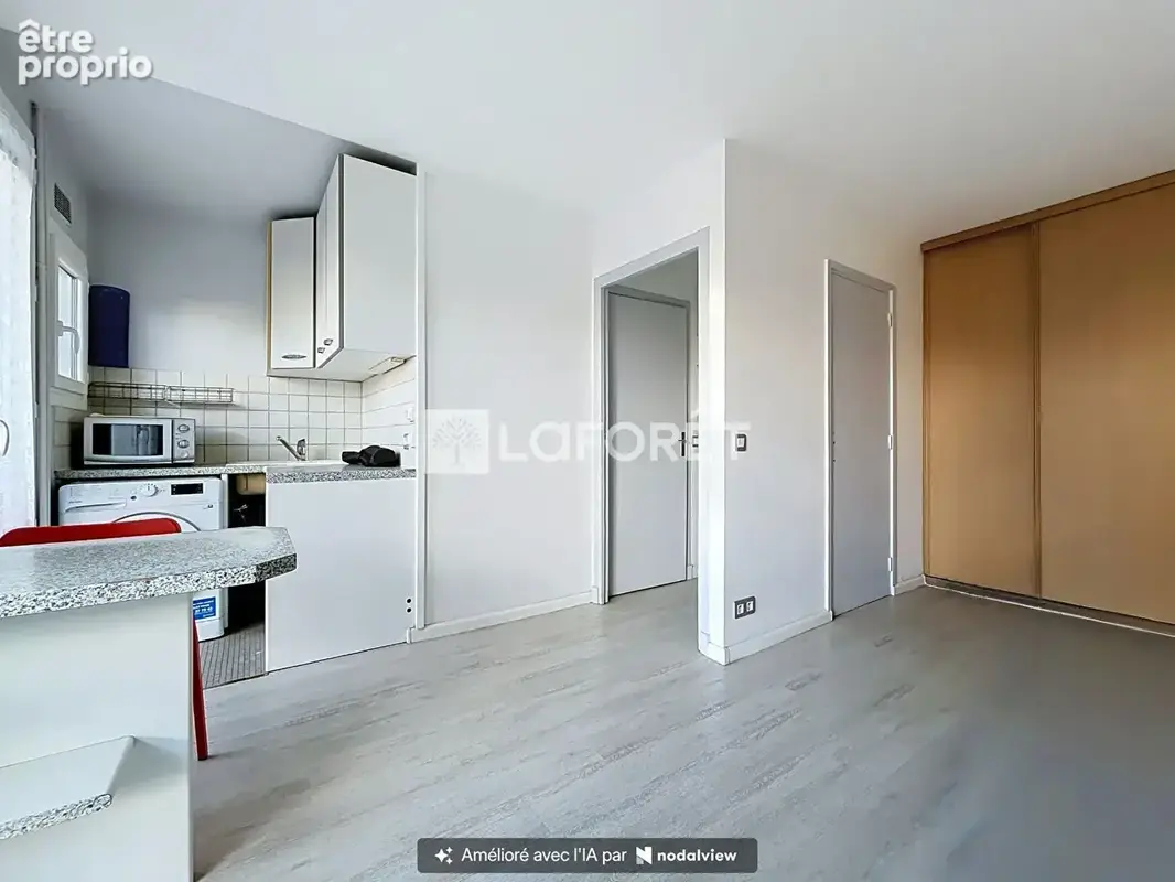 Photo Appartement à Bourg-La-Reine au prix de 170 000€