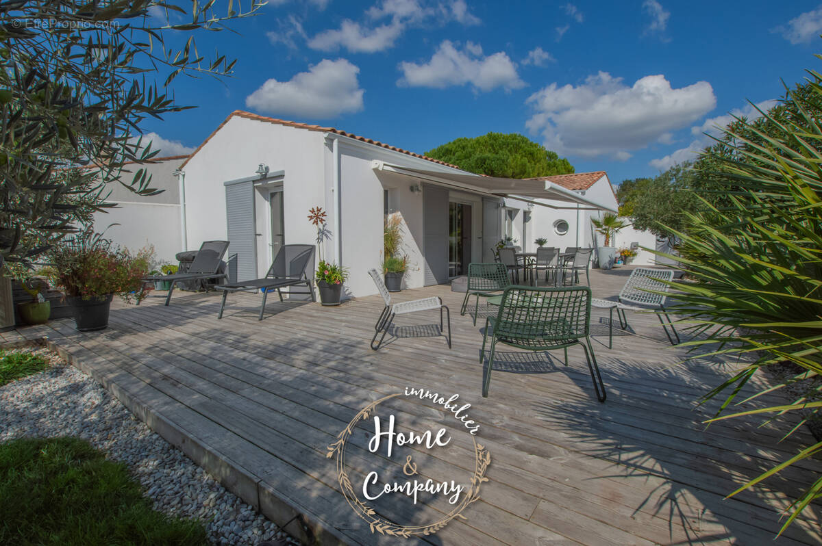 Maison à MORNAC-SUR-SEUDRE