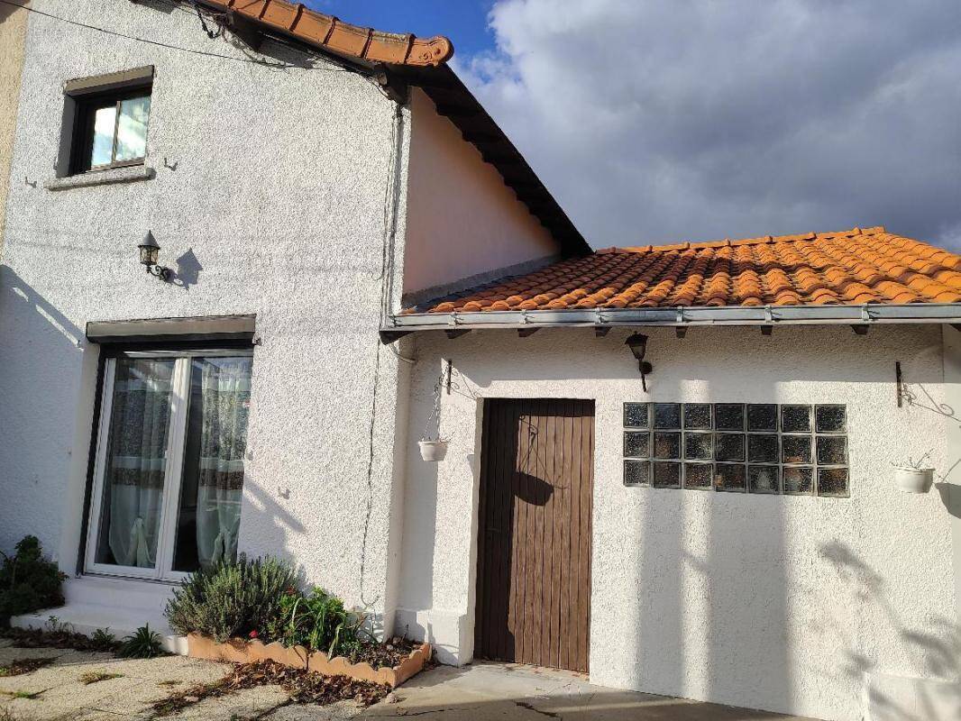 Maison à SAINTE-LUCE-SUR-LOIRE