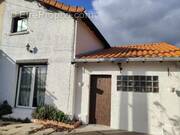 Maison à SAINTE-LUCE-SUR-LOIRE